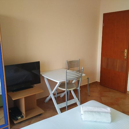 Apartmani Orange Dreams Sutomore Buitenkant foto