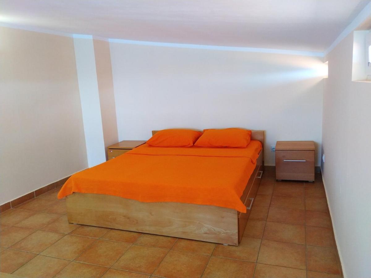 Apartmani Orange Dreams Sutomore Buitenkant foto