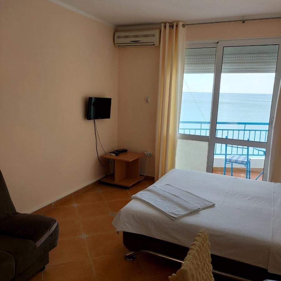 Apartmani Orange Dreams Sutomore Buitenkant foto